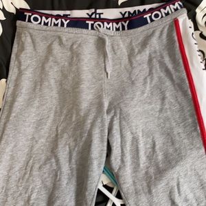 Tommy joggers